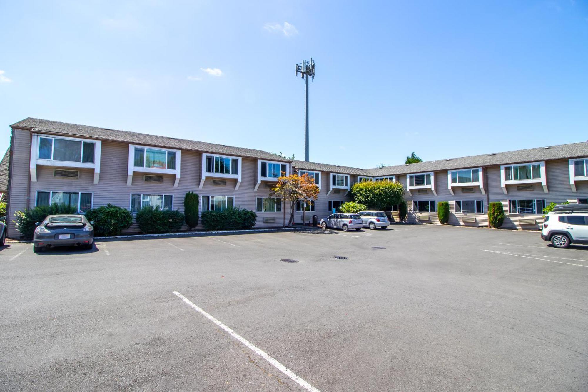 Red Lion Inn & Suites Vancouver Dış mekan fotoğraf